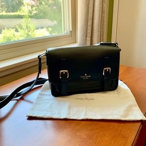 Kate Spade Medium Essex Scout Crossbody Bag Black